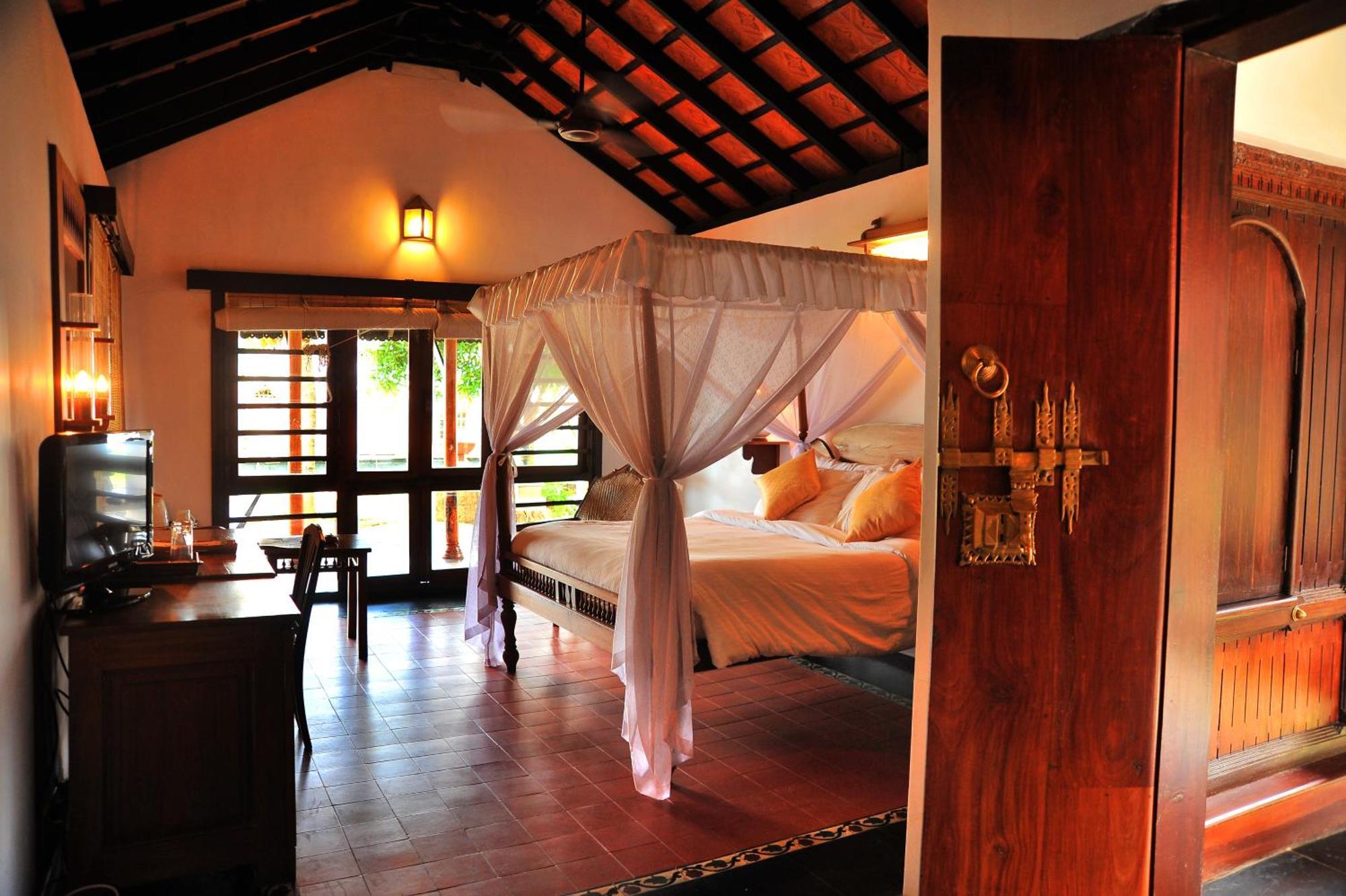 Punnamada Resort Alappuzha Экстерьер фото