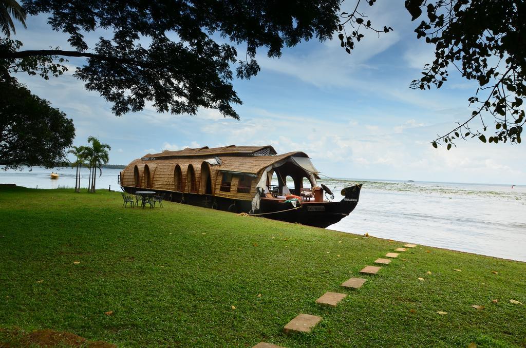 Punnamada Resort Alappuzha Экстерьер фото