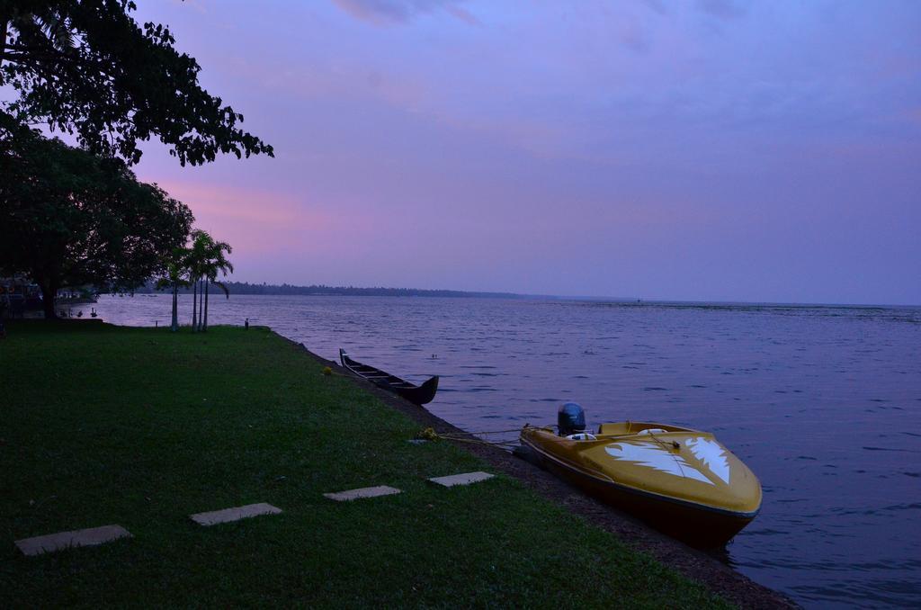 Punnamada Resort Alappuzha Экстерьер фото