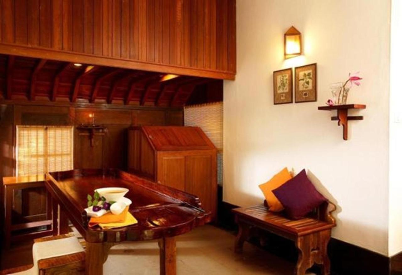Punnamada Resort Alappuzha Экстерьер фото