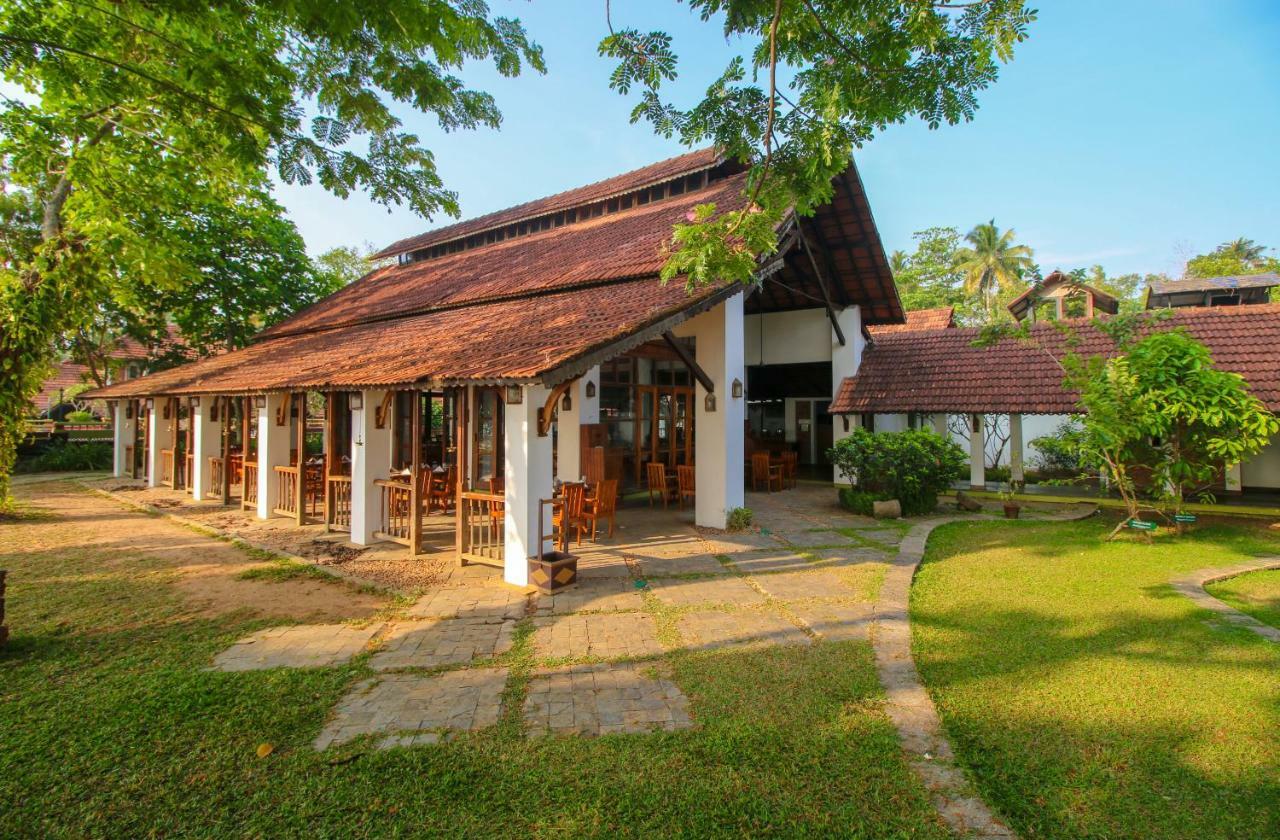 Punnamada Resort Alappuzha Экстерьер фото