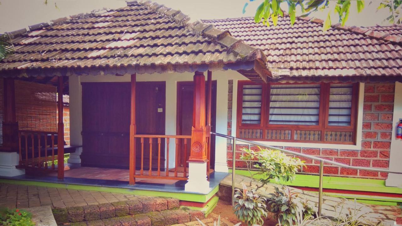 Punnamada Resort Alappuzha Экстерьер фото