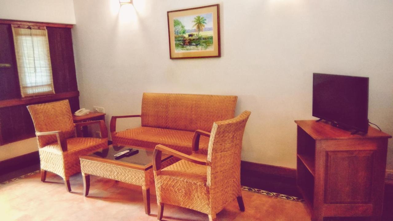 Punnamada Resort Alappuzha Экстерьер фото