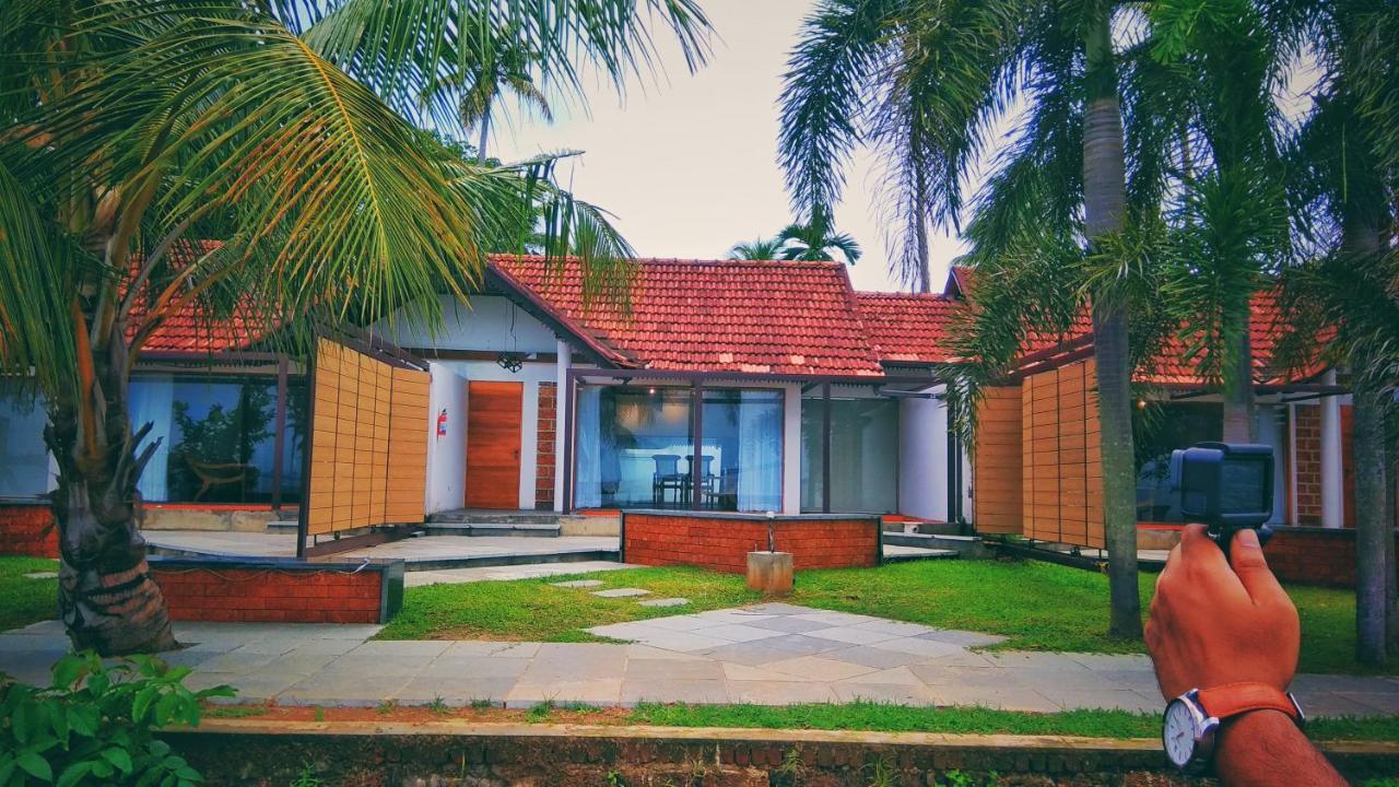 Punnamada Resort Alappuzha Экстерьер фото