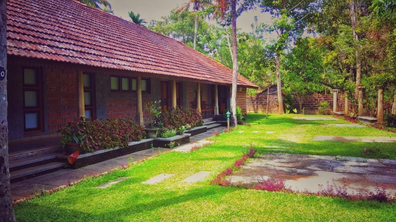 Punnamada Resort Alappuzha Экстерьер фото
